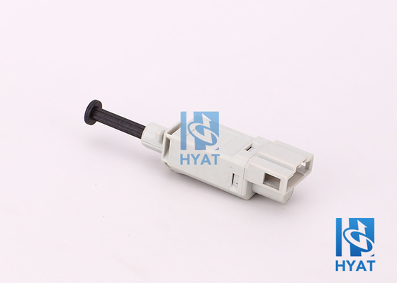 China Interruptor de luz mecánica de freno de plástico para VW OE 1J0 927 189 B/1J0 927 189 C proveedor