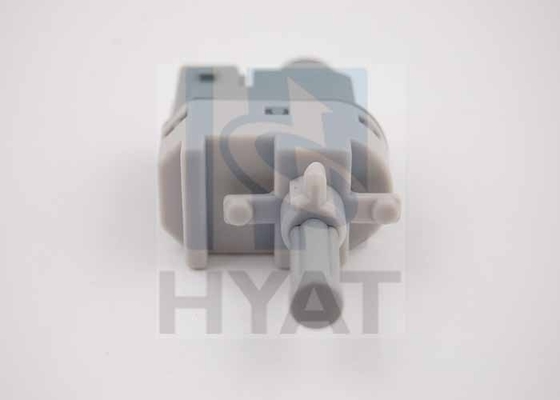 Control de la luz del freno de plástico en el embrague trasero Ford OE 7 029 405/93810-3K000 proveedor